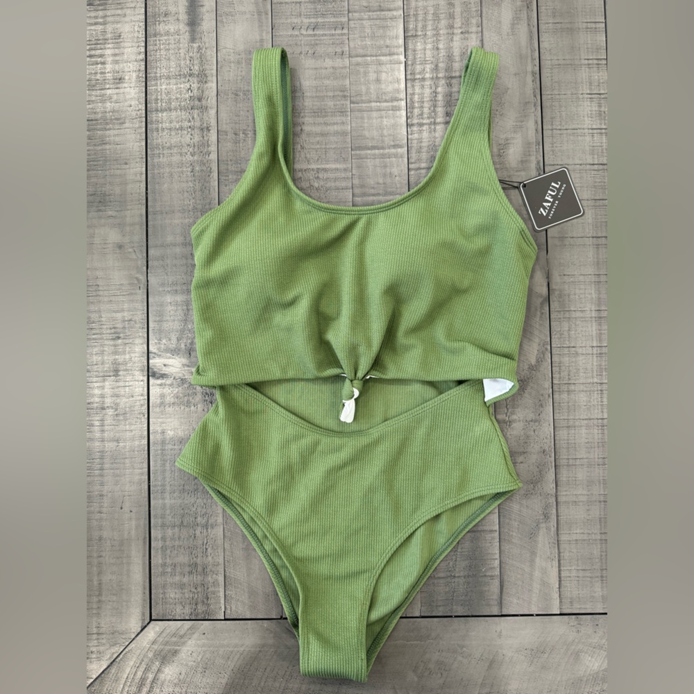 Women’s Zaful Swimsuit; One-Piece Belly Cutout; Green;Size 6; NWT NVR WRN
